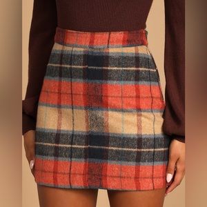 LuLu’s Beige/Navy/Orange Plaid Mini Skirt- NWT Medium